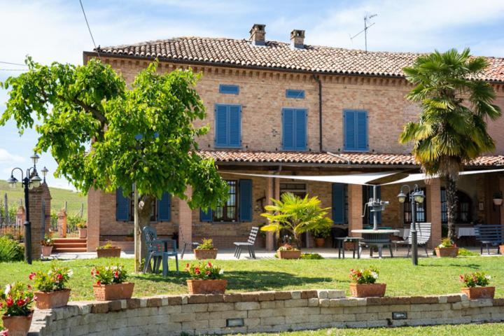 Da Elvira Apartment Costigliole d'Asti Exterior photo